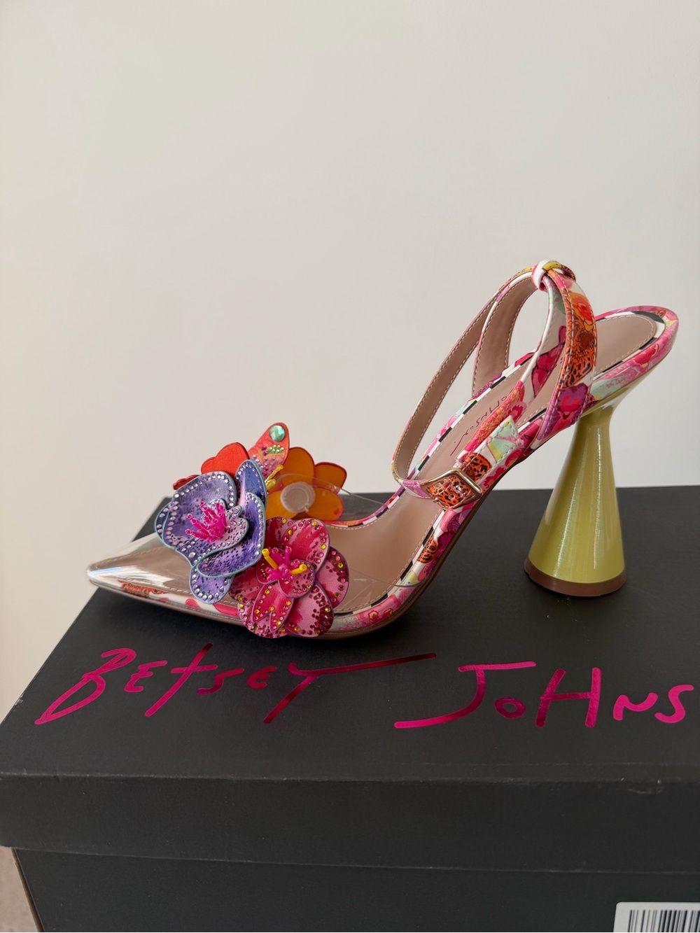 Betsey Johnson colorful Floral Appliqué pointed toe block Heels - Picture 7 of 14